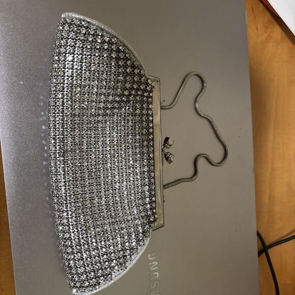 La Regale Silver Beaded Mesh Evening Bag Clutch Metal Chain - Picture 1 of 8
